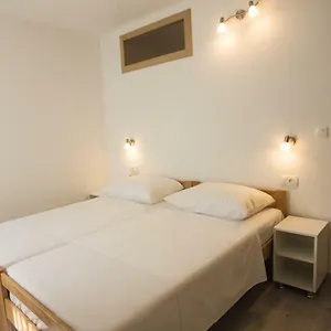 Apartment Lovor, Split